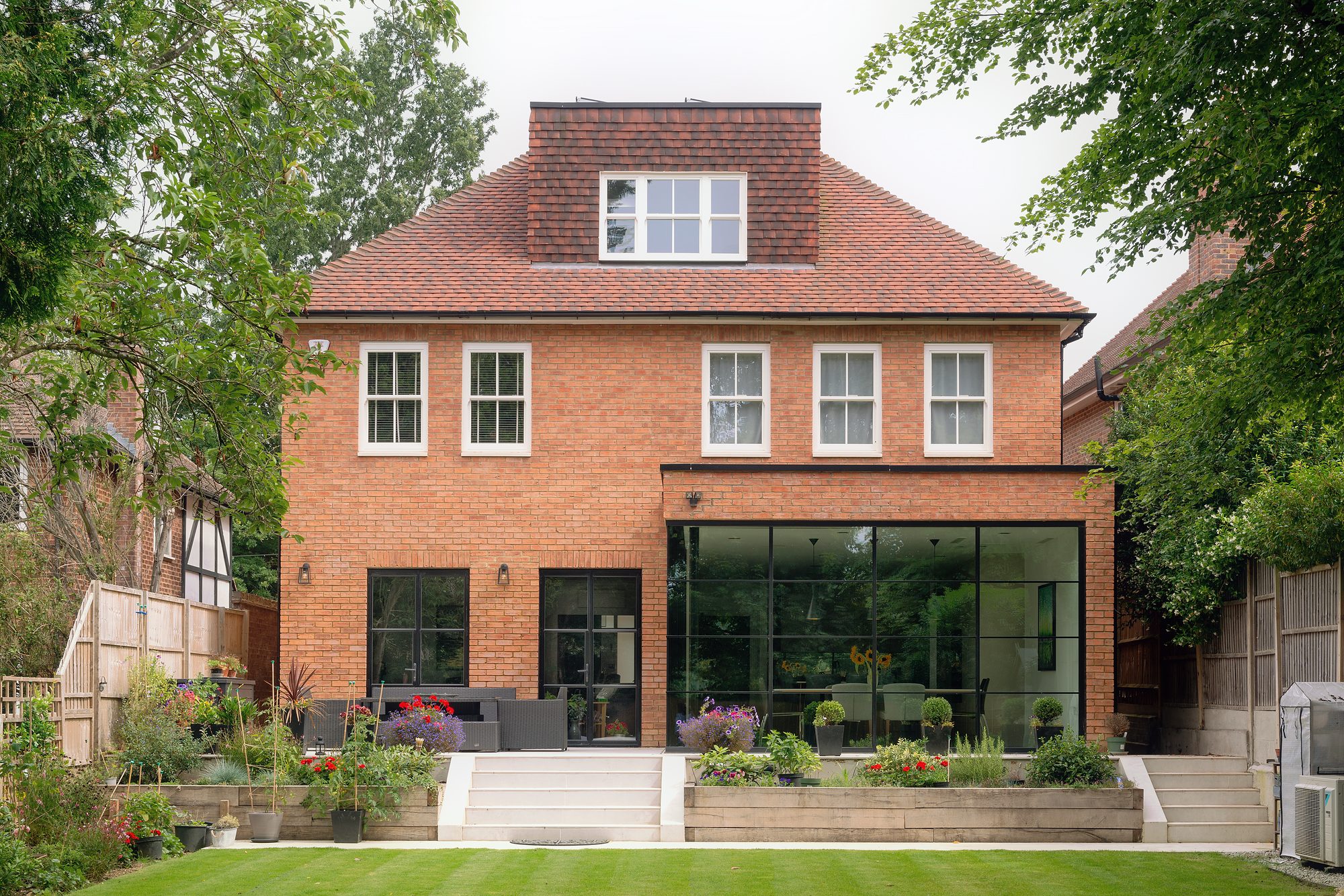 Newberries Avenue, Radlett