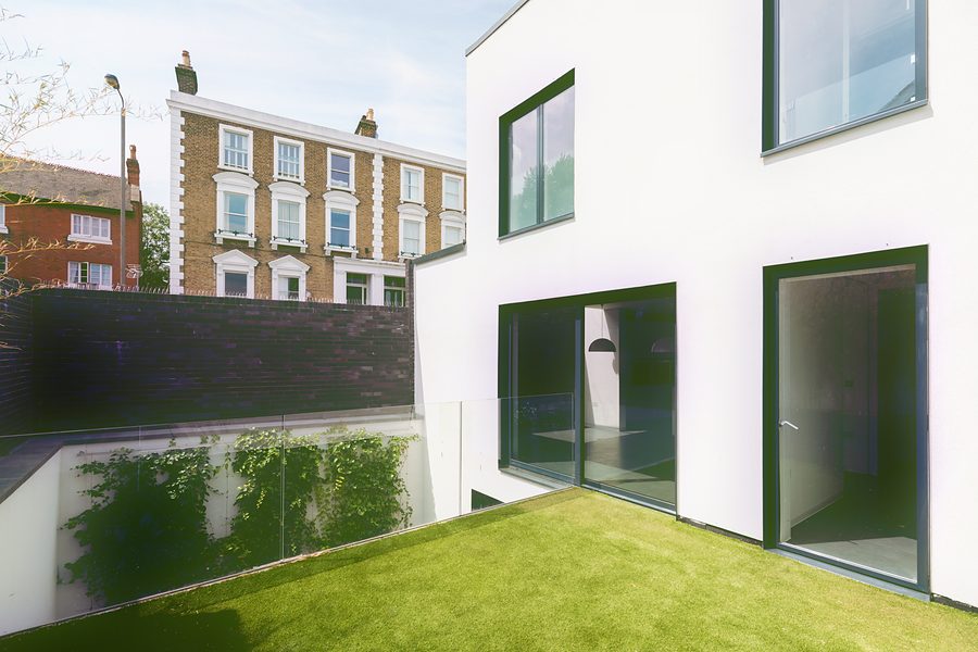 St James's Close photograph 3
